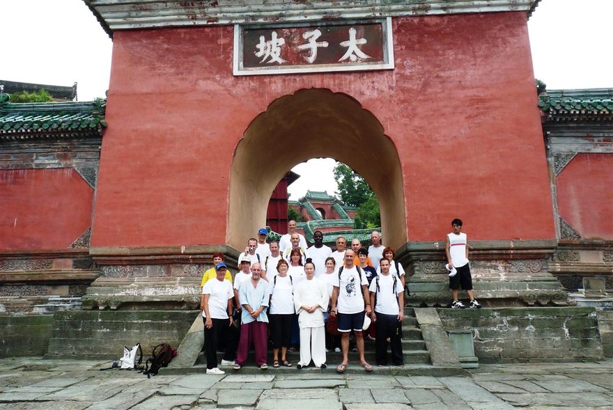 Collectif de professeurs du groupement Fa Taiji, initiation au Taiji Quan style Wudang - province du Hubei - Chine 2009